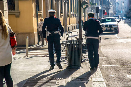 MILAN - NATTY POLICEMEN